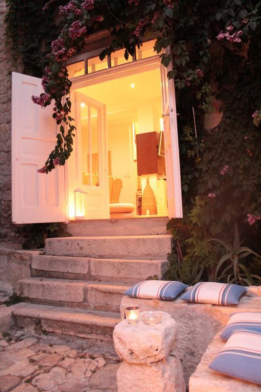 B&B Villa Вис Екстериор снимка